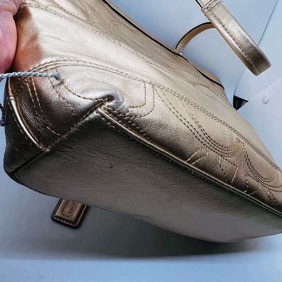 Coach Metallic Gold Signature Stitched Leather Tote For Women EUC - Picture 3 of 9